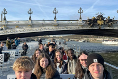 2024_25-Bateau-mouche-Pont-Neuf